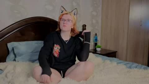 _lynxie_ online show from 06/06/26, 09:14