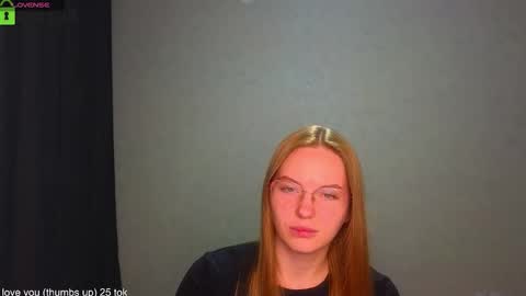 Snapshot of _lysafeta_ chatting on 09/18/25, 04:31 Welcome guys  Pleasure to see you all here  My name is Lysafeta and MichaelaTip menu is active Private is open  online show from 09/18/25, 04:31