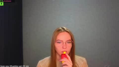 Snapshot of _lysafeta_ chatting on 10/24/25, 05:15 Welcome guys  Pleasure to see you all here  My name is Lysafeta and MichaelaTip menu is active Private is open  online show from 10/24/25, 05:15