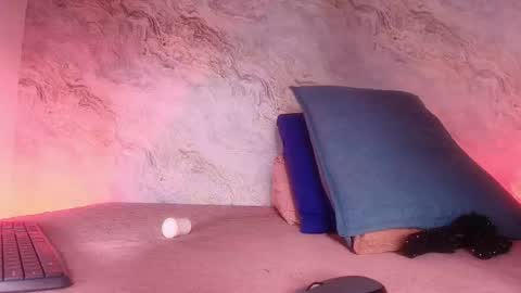 Snapshot of _maddy_miller chatting on 11/07/25, 11:54 Maddy online show from 11/07/25, 11:54