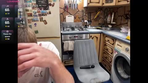 Snapshot of _magic_kis chatting on 11/20/25, 06:46 _magic_kis online show from 11/20/25, 06:46