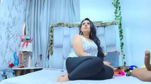 _marcela__ online show from 12/16/25, 12:32