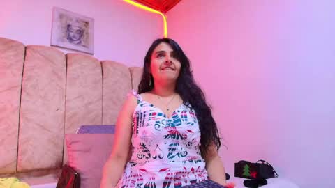 Snapshot of _marcela__ chatting on 04/24/26, 11:23 _marcela__ online show from 04/24/26, 11:23