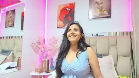 Snapshot of _marcela__ chatting on 05/08/26, 11:15 _marcela__ online show from 05/08/26, 11:15