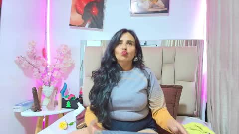 Snapshot of _marcela__ chatting on 05/13/26, 11:29 _marcela__ online show from 05/13/26, 11:29