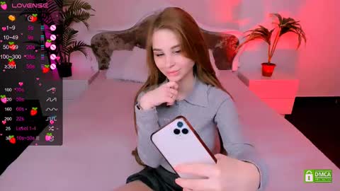Snapshot of _mari_clark chatting on 02/16/25, 01:14 Eva online show from 02/16/25, 01:14