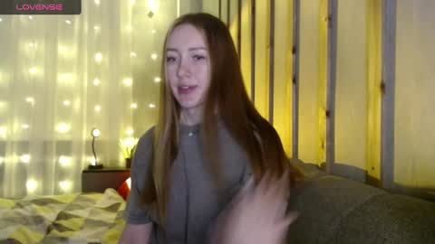 Snapshot of _marianne_ chatting on 12/26/24, 01:10 online show from 12/26/24, 01:10