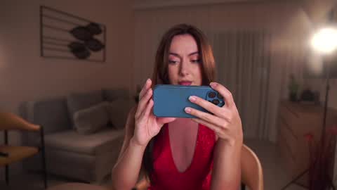 Snapshot of _mariarty_ chatting on 02/15/25, 11:03 Marie -   -25 discount online show from 02/15/25, 11:03