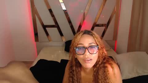 Snapshot of _mark_coral chatting on 02/03/25, 11:05 mark and coral online show from 02/03/25, 11:05