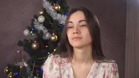 Snapshot of _marvelous_time_ chatting on 12/24/24, 11:33 Gwen online show from 12/24/24, 11:33