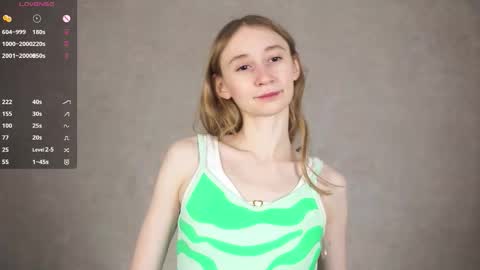 Snapshot of _marvelous_time_ chatting on 09/12/25, 03:06 Gwen online show from 09/12/25, 03:06