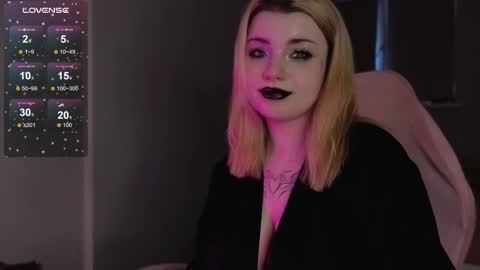 Snapshot of _matadora_ chatting on 02/21/26, 02:40 Sadie online show from 02/21/26, 02:40