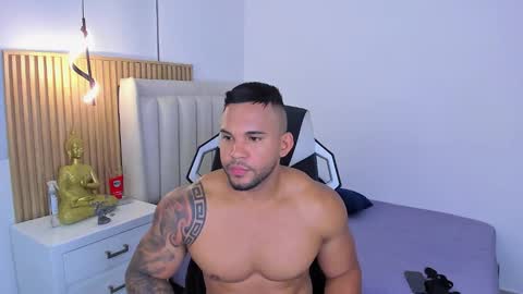 Snapshot of _matthew_santos_ chatting on 03/18/26, 12:47 _matthew_santos_ online show from 03/18/26, 12:47