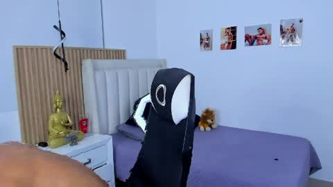 _matthew_santos_ online show from 04/18/26, 01:42