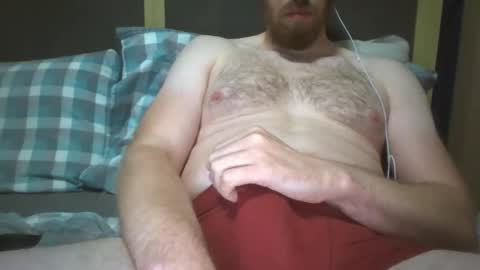 Snapshot of _maverick1985_ chatting on 09/24/25, 10:24 _maverick1985_ online show from 09/24/25, 10:24