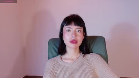 Mavis  online show from 10/25/25, 08:03