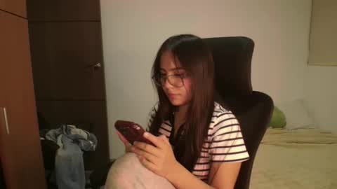 max and abby online show from 05/18/26, 04:07