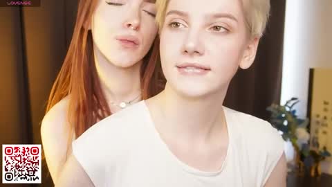 Elva and Kate  online show from 05/03/26, 07:25