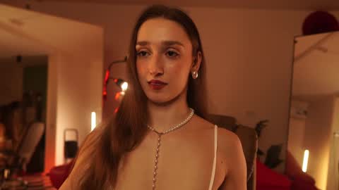 Snapshot of _meganmeow_ chatting on 02/13/25, 01:29  Saturday - start 2030-2130 GMT online show from 02/13/25, 01:29