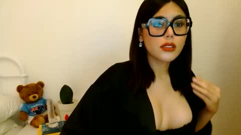 Snapshot of _meganvalle chatting on 03/09/26, 10:58 Megan online show from 03/09/26, 10:58