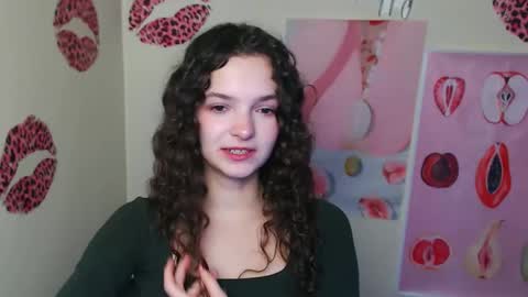 Susie online show from 12/03/25, 07:38