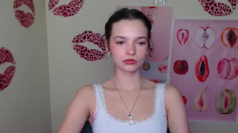 Susie online show from 12/16/25, 01:27