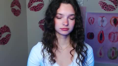 Susie online show from 02/03/26, 02:22