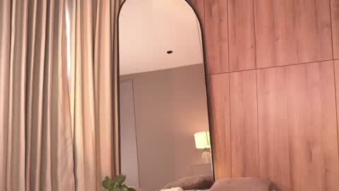     online show from 09/21/25, 07:04