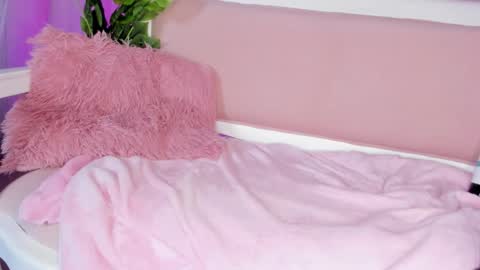 Snapshot of _mia_sweett1 chatting on 11/19/25, 01:16 mia online show from 11/19/25, 01:16