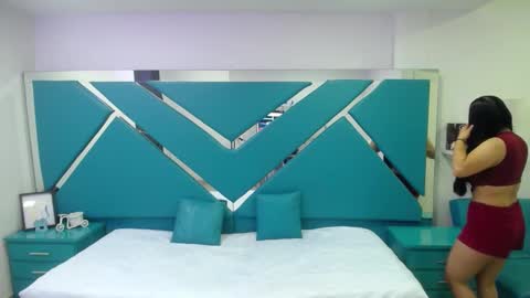  Mia  online show from 12/28/24, 12:24