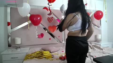  Mia  online show from 02/06/25, 02:37