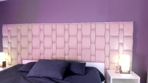 _miamiller_ online show from 12/01/25, 08:58