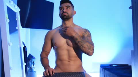 soy mike online show from 01/30/25, 01:42