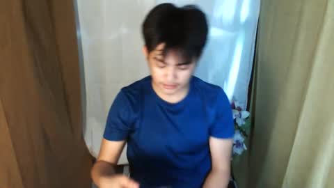 _mikko_moto_ online show from 04/25/26, 06:16