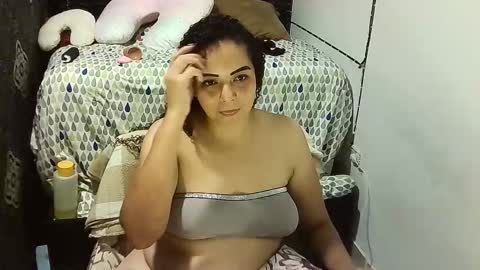 Snapshot of _milf_naughty chatting on 10/25/25, 01:13 _milf_naughty online show from 10/25/25, 01:13
