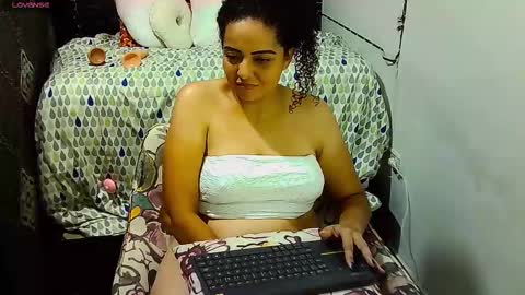 _milf_naughty online show from 11/30/25, 02:37
