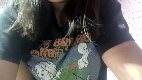 _milkytitsmomxx_ online show from 12/28/24, 04:52