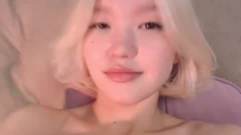 Snapshot of _milli_sun chatting on 10/16/25, 05:08 Kim online show from 10/16/25, 05:08