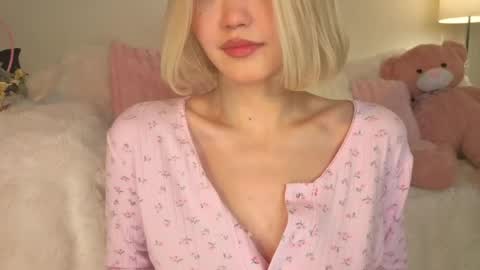 Snapshot of _milli_sun chatting on 05/17/26, 05:16 Kim online show from 05/17/26, 05:16