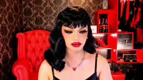 Raven Strauss online show from 09/18/25, 06:54