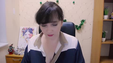Snapshot of _miranda_sun chatting on 01/11/25, 02:47 Miranda online show from 01/11/25, 02:47