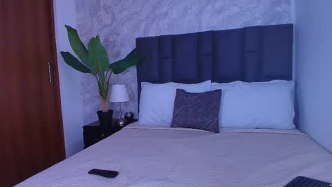 Mishell online show from 11/15/25, 07:32