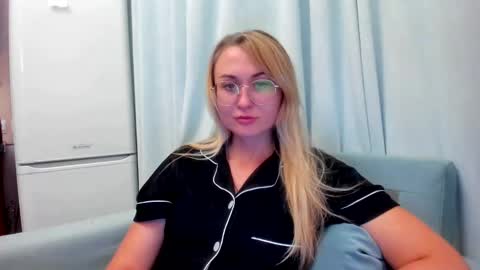 Eva online show from 09/19/25, 07:47