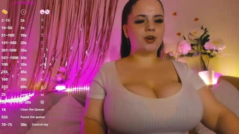 Mila online show from 05/25/26, 06:25