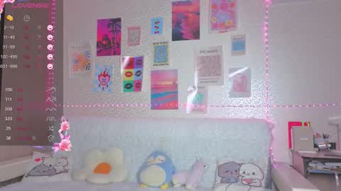 Snapshot of _missbella_ chatting on 11/28/25, 11:46 Bella online show from 11/28/25, 11:46