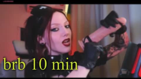 Snapshot of _misseva_ chatting on 03/12/25, 01:14 Miss Eva. if anyone in NYK to fuck here is sissy sn - online show from 03/12/25, 01:14