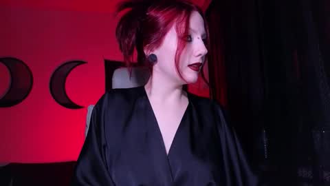 Snapshot of _misseva_ chatting on 10/29/25, 09:38 Miss Eva. if anyone in NYK to fuck here is sissy sn - online show from 10/29/25, 09:38