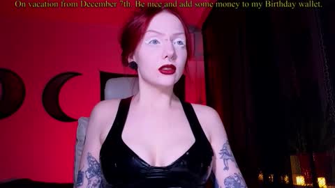 Snapshot of _misseva_ chatting on 11/17/25, 10:15 Miss Eva. if anyone in NYK to fuck here is sissy sn - online show from 11/17/25, 10:15