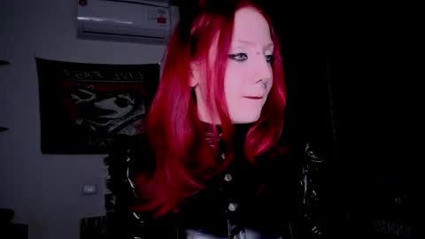 Snapshot of _misseva_ chatting on 04/07/26, 11:59 Miss Eva. if anyone in NYK to fuck here is sissy sn - online show from 04/07/26, 11:59