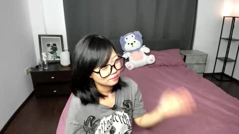 _molly_molly_molly_ online show from 12/14/25, 10:09